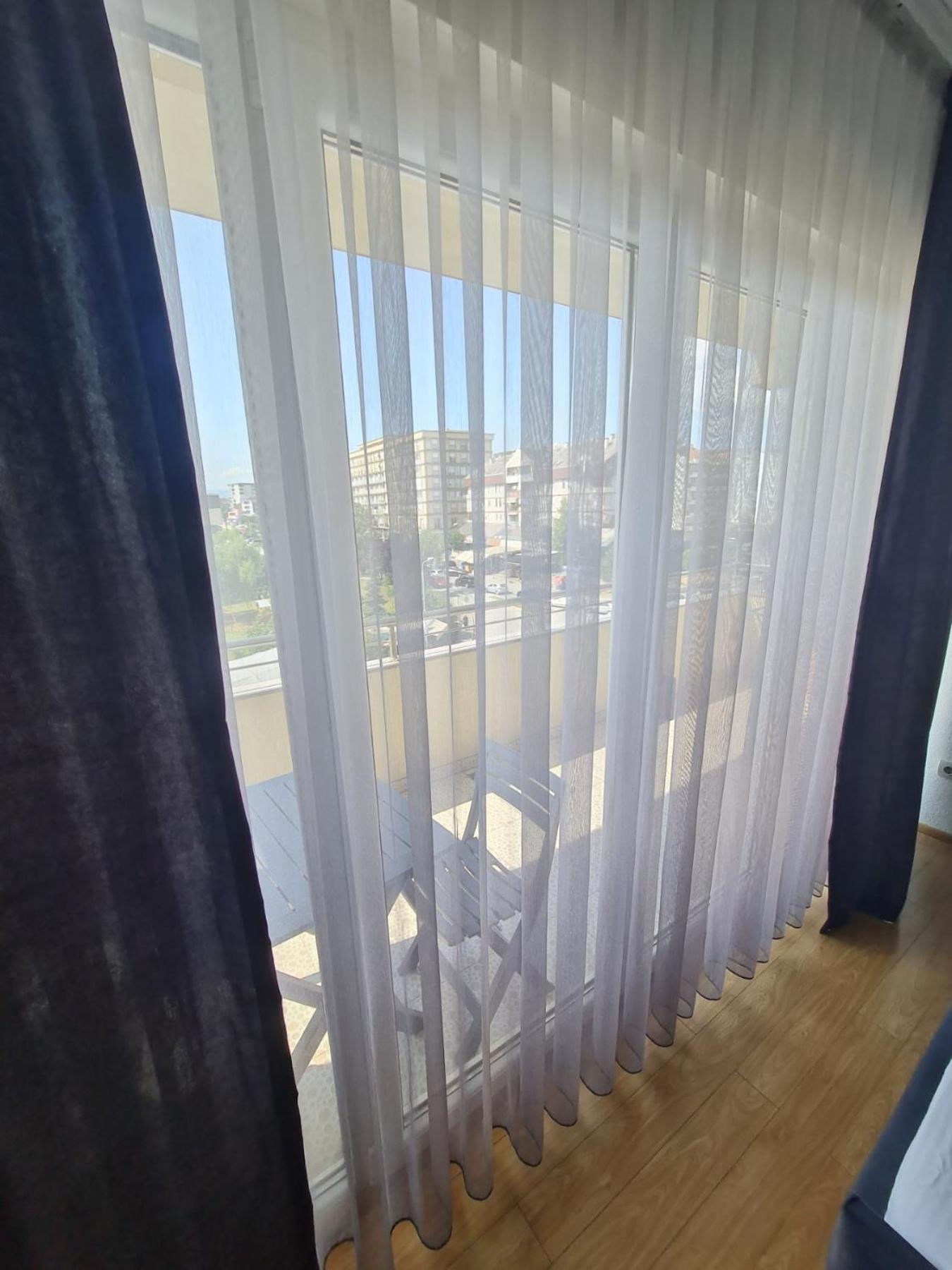 Apartment 2 Plisi Gjilan Eksteriør billede